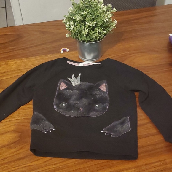 Sweaters - Picture 2 of 6